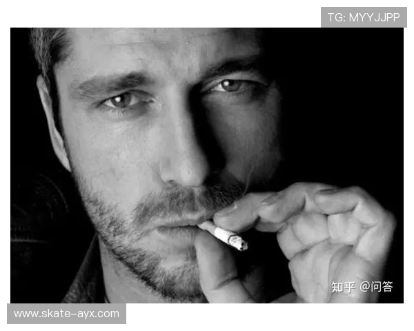 足球球星超清头像男神形象高清展示个性魅力尽显球场风采 足球球星超清头像男神形象高清展示个性魅力尽显球场风采